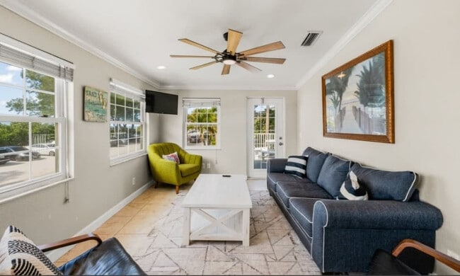 Foto del edificio - 100 7th St S