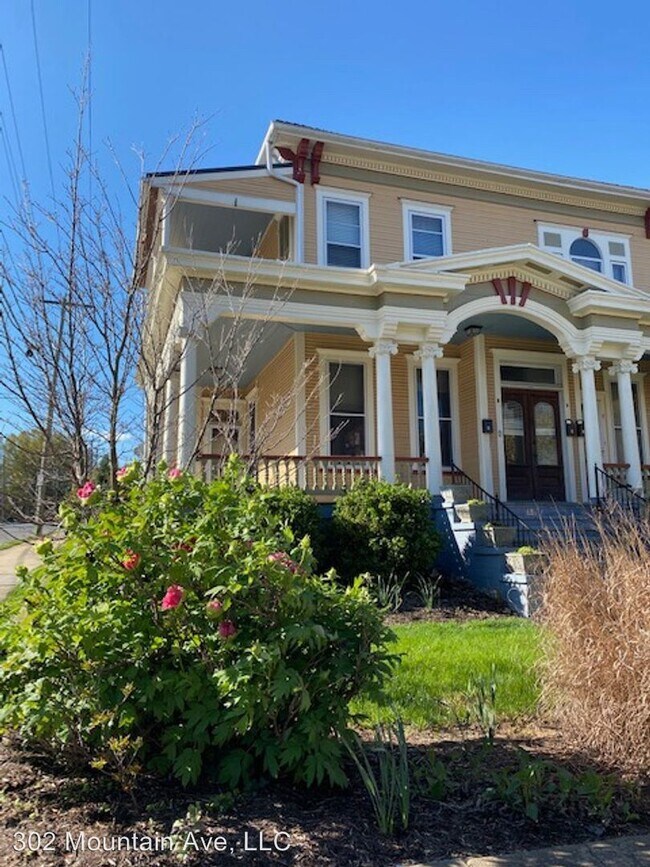 Foto del edificio - 302 Mountain Ave SW