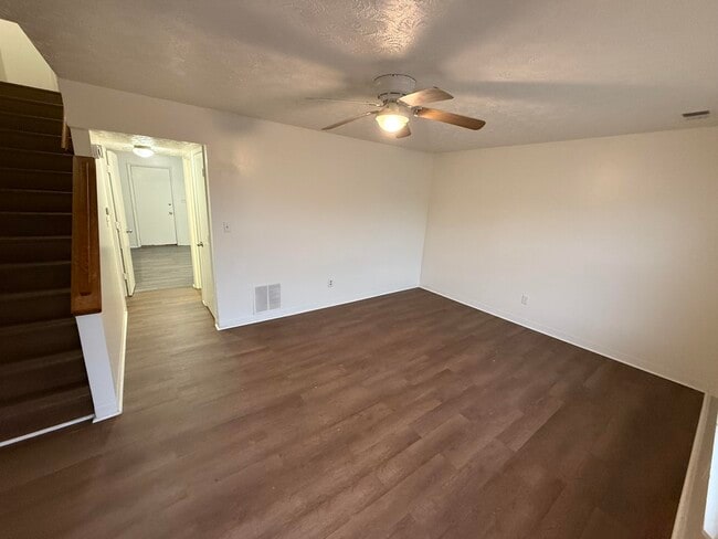 Building Photo - 3719 Trent Cir