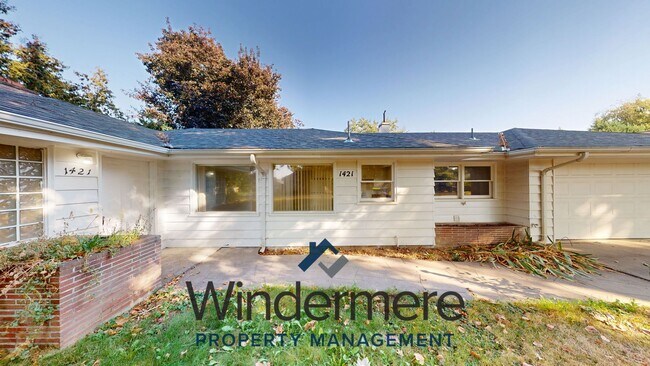 Foto del edificio - 1421 Monroe St