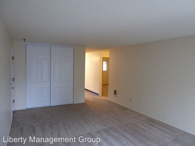 Building Photo - 5123 SE Meldrum Ave