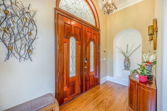 Foto del edificio - 1571 Harris Cir
