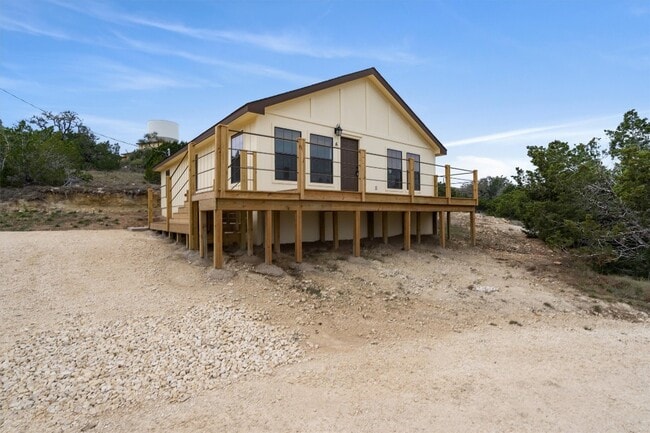 Building Photo - 150 Hart Ln