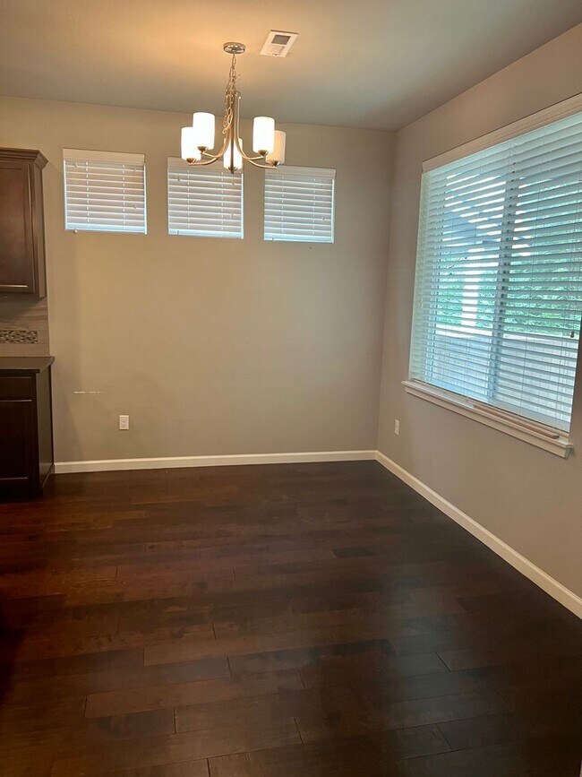 Foto del edificio - Home in the desirable Freestone at Bayside...