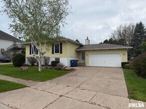 Building Photo - 3840 Wakonda Dr