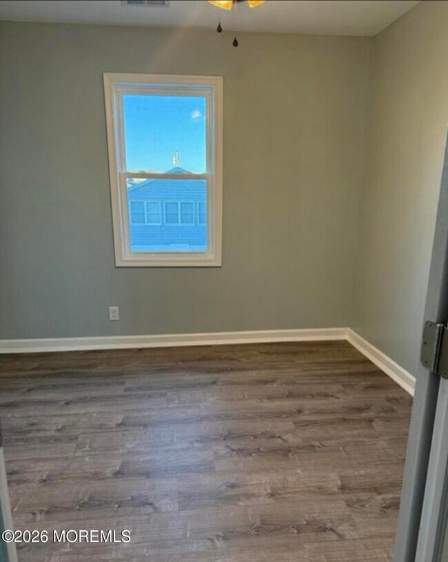 Foto del edificio - 40 Bay Shore Dr