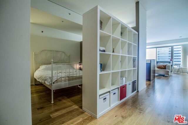 Foto del edificio - 1155 S Grand Ave