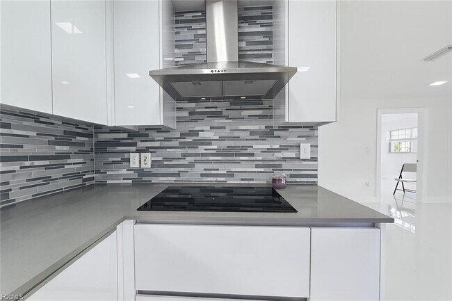 Building Photo - 13880 Lazy Ln