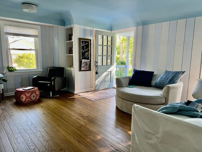 Building Photo - Charming Ann Arbor Bungalow with Modern Upgrades & Custom Heated Garage!