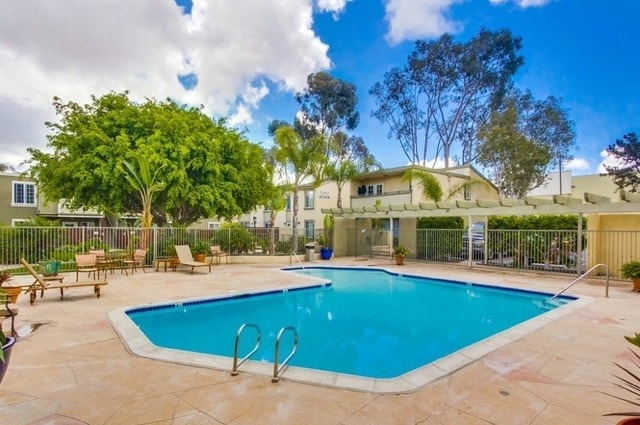 Building Photo - 5252 Balboa Arms Dr