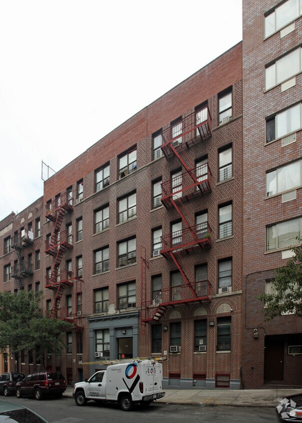 Foto principal - 2083 Creston Ave