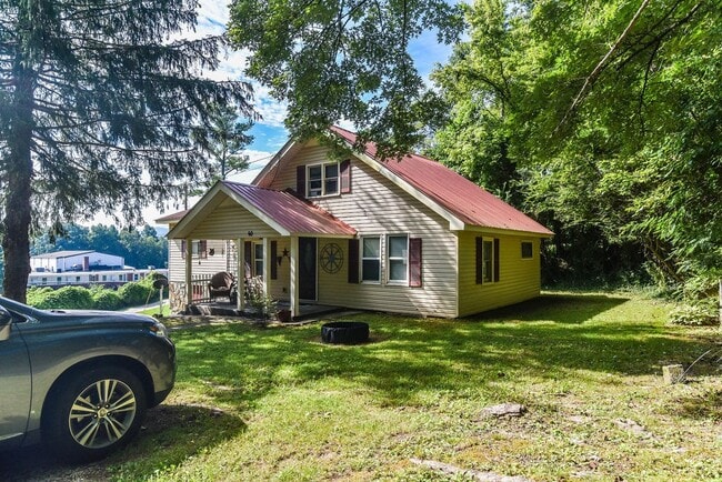 Front - 60 E Highland St