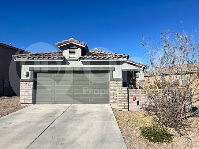 Building Photo - 10632 W Dickerson Dr