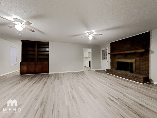 Building Photo - 1109 4th Way