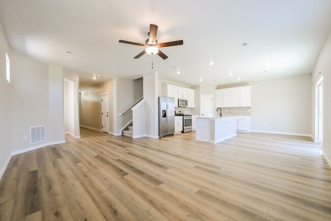 Foto del edificio - 17946 E 94th Ave