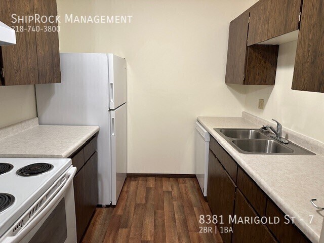 Foto del edificio - Meadowbrook Apartments