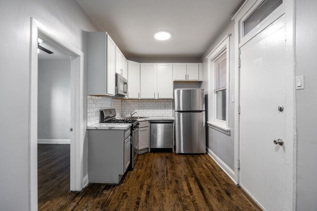 Photo - 6259 N Lakewood Ave (Chicago, IL) Apartment