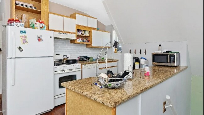 Foto del edificio - 1016 S Claremont Ave
