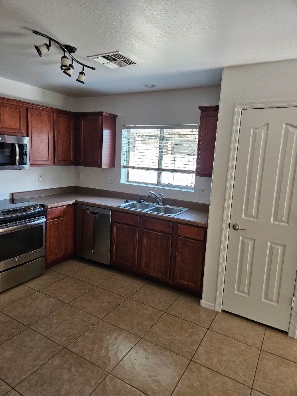 Foto del edificio - 3583 E Charles Austin Ln