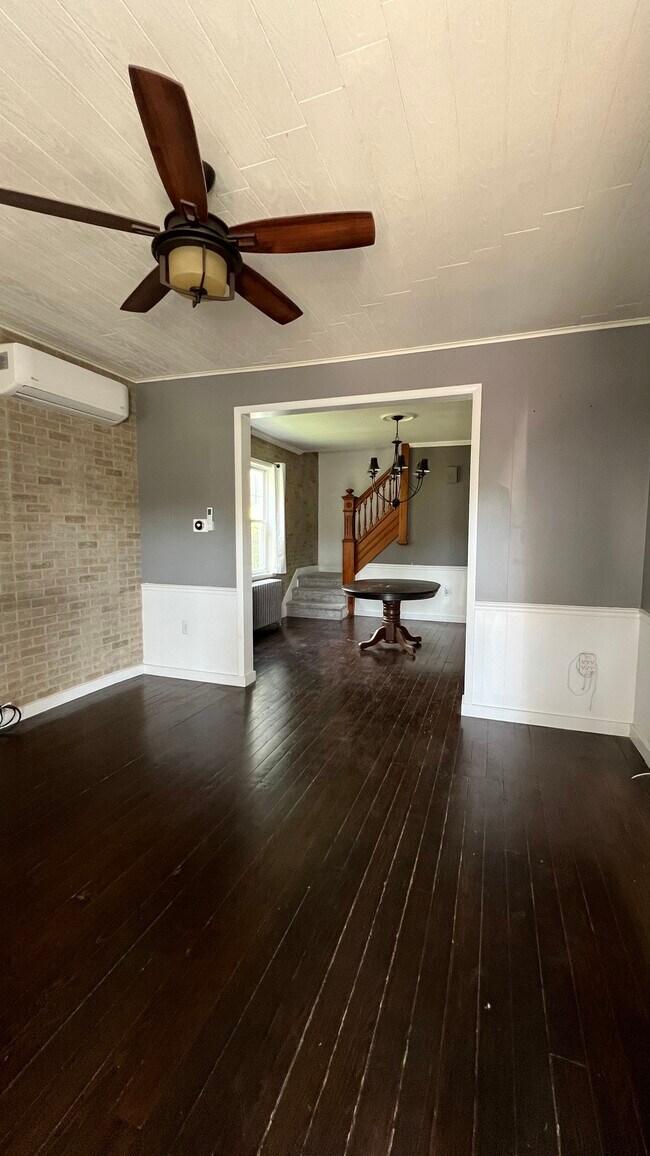 Foto del edificio - 213 6th St
