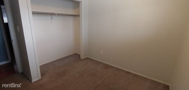 Building Photo - 2 br, 1 bath Apartment - 7846 2nd St