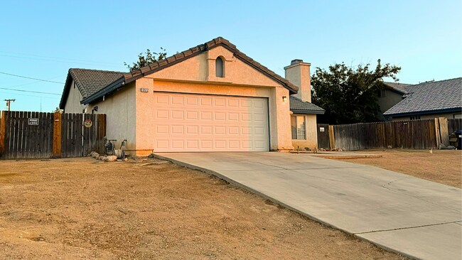 Building Photo - 10172 Evelyn Ave