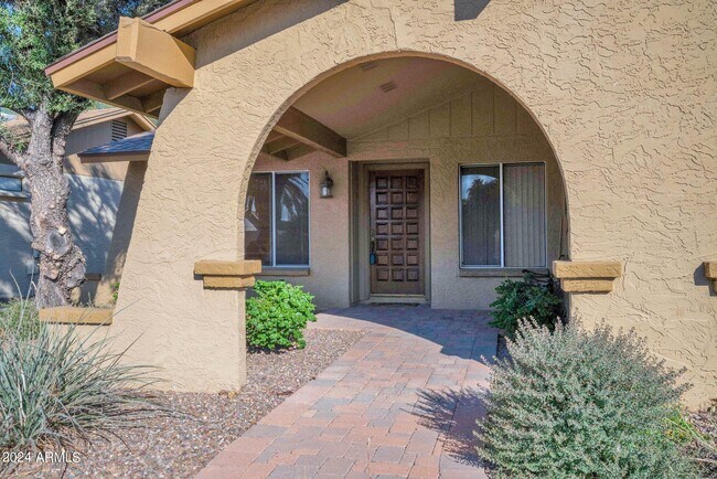 Foto del edificio - 8636 E San Bruno Dr