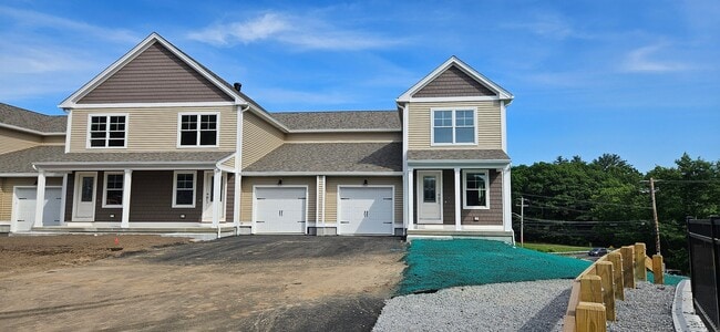Building Photo - 719 Putnam Pike