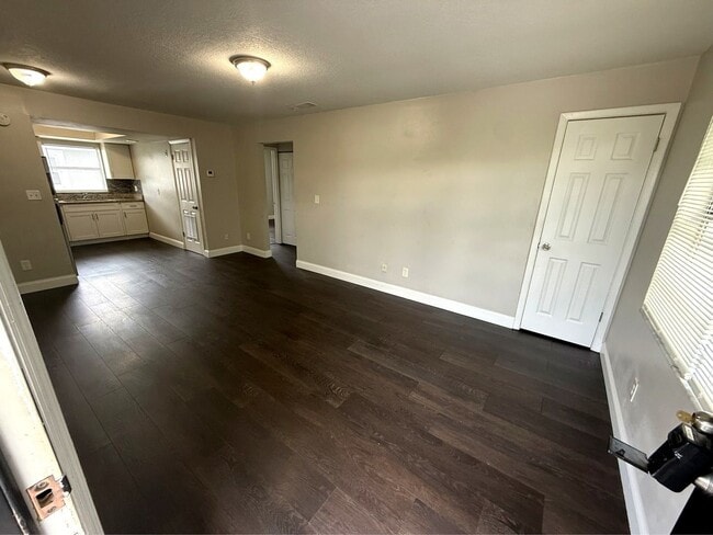 Building Photo - 7004 S Kissimmee St
