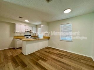 Foto del edificio - 14125 NE 4th St