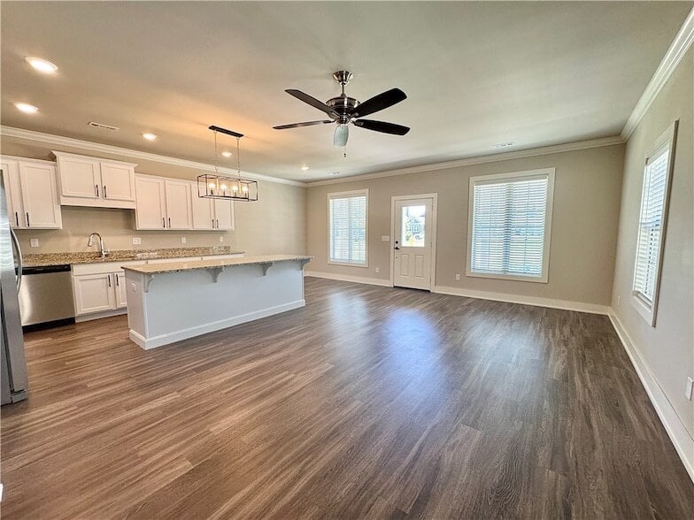 Foto principal - 811 NE Hts Ln