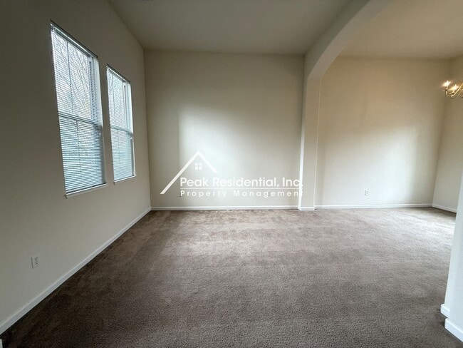 Building Photo - Spacious Rancho Cordova 5bd/3ba Home with ...