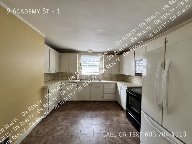 Building Photo - 9 Academy St