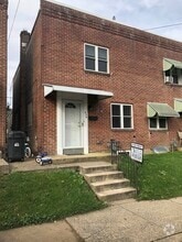 Building Photo - 636 N Mary St