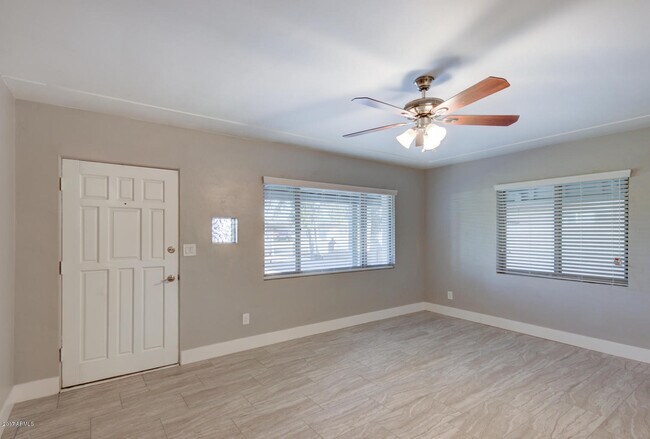 Building Photo - 2309 E Mulberry Dr