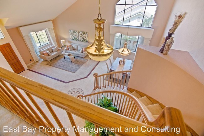 Building Photo - 5 br, 3 bath House - 43550 Greenhills Way