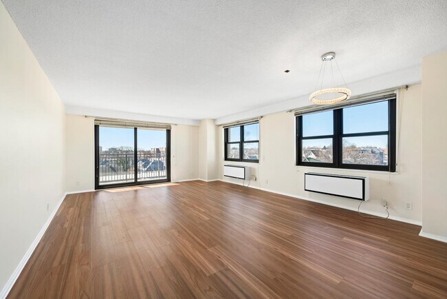 Foto del edificio - 7855 JFK Blvd E