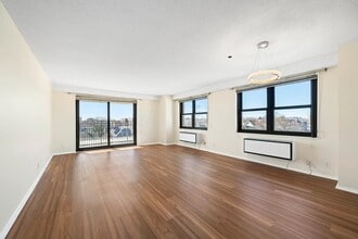 Building Photo - 7855 JFK Blvd E