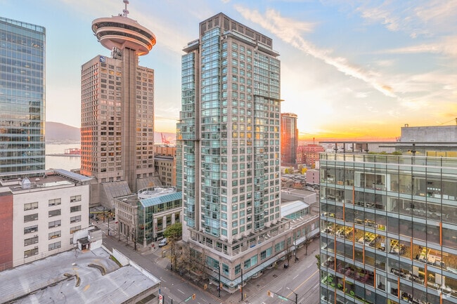 Residences at Conference Plaza