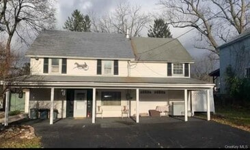 Building Photo - 5 Elm St