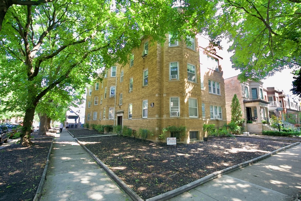 Foto principal - 3703 N Hoyne Ave