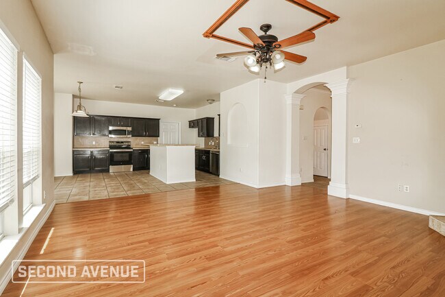 Foto del edificio - 6013 Suffolk Dr