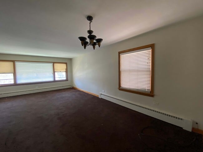 Photo - 6123 N Meade Ave Apartments