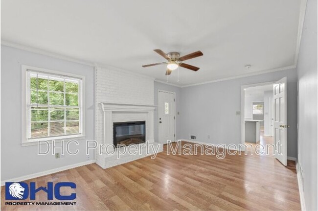 Building Photo - 710 N Hairston Rd