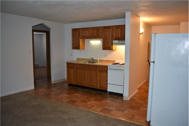 Building Photo - 183 Woodmont Ave