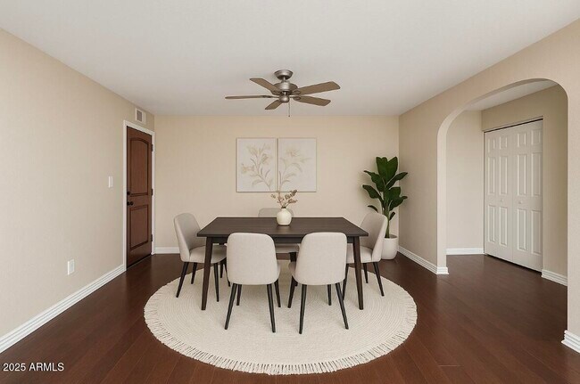 Foto del edificio - 3825 E Camelback Rd