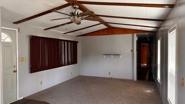 Foto del edificio - 2 Bedroom 1 Bath Mobile Home