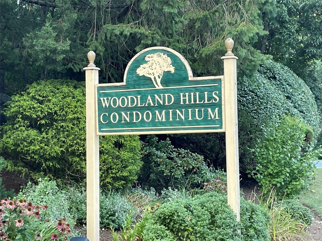 Foto principal - 214 Woodland Hills Rd