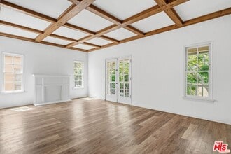 Building Photo - 140 S Camden Dr