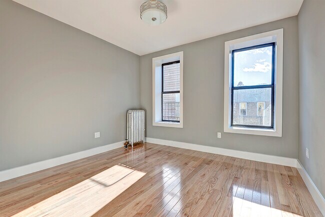 Foto del edificio - 68-76 Thayer St